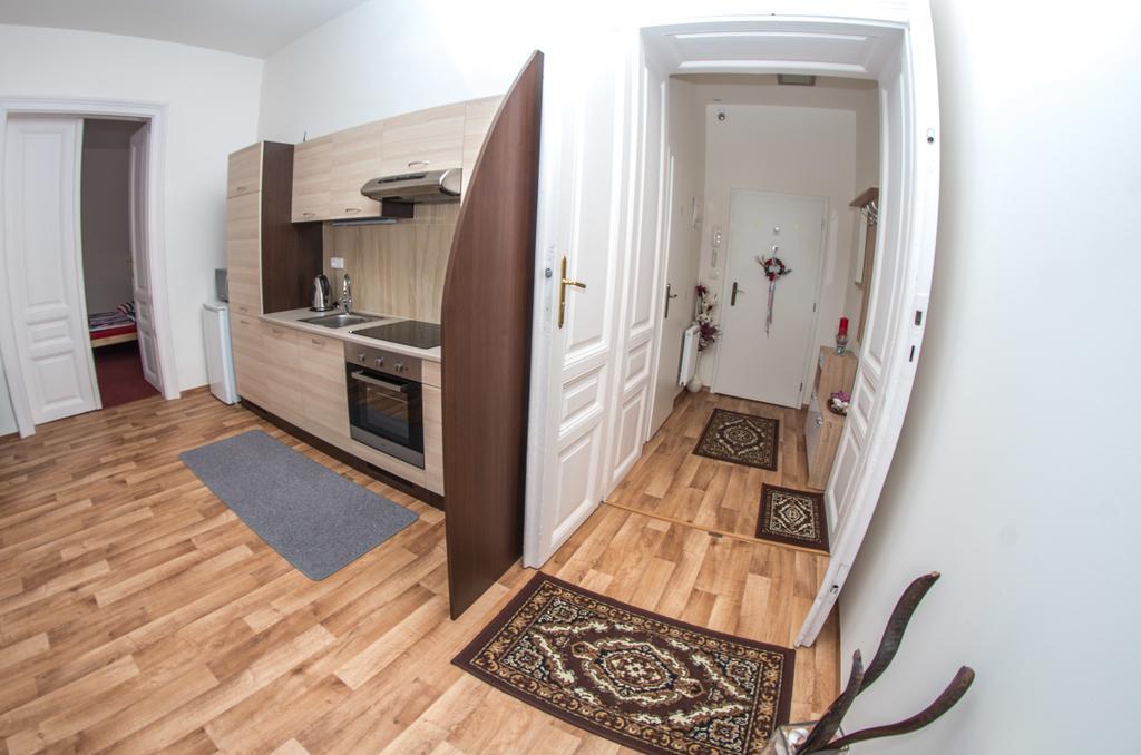 Apartman Relax ออลอโมตซ์ ภายนอก รูปภาพ